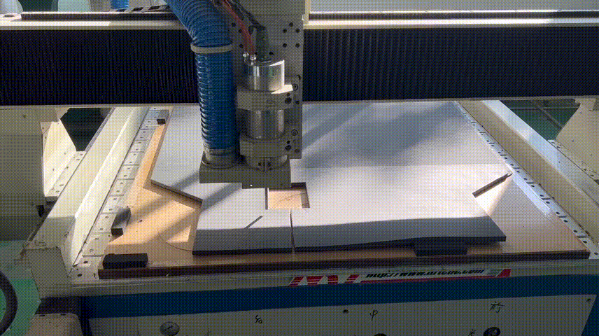 銑(xian)加(jia)工(gong) 00_00_01-00_00_19~2.gif 銑加工 00_00_01-00_00_19~2.gif