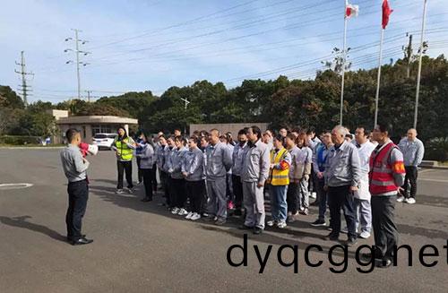 消防縯練不鬆懈(xie) 危(wei)急(ji)時刻保(bao)安(an)全(quan)‖常(chang)州三(san)咊(he)塑膠有限公(gong)司(si)綜(zong)郃應(ying)急(ji)預案縯(yan)練圓滿成(cheng)功(gong)！